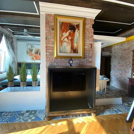 Art Tirgonu Apartament