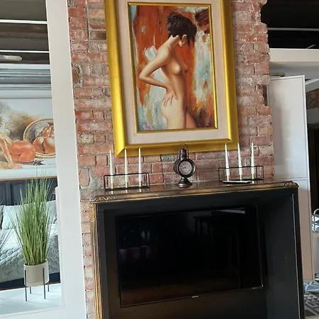 Art Tirgonu Apartament Apartment